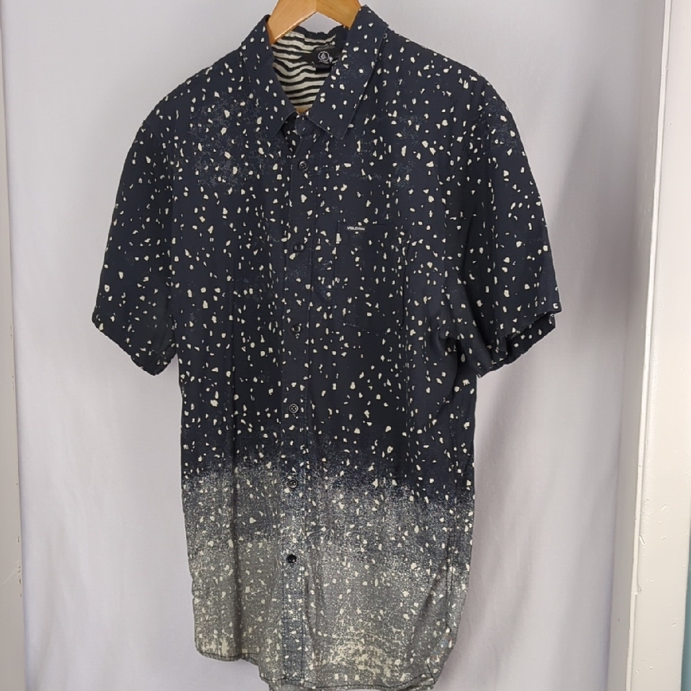 VOLCOM Men's Short Sleeve White Speckled Black Button Up Shirt